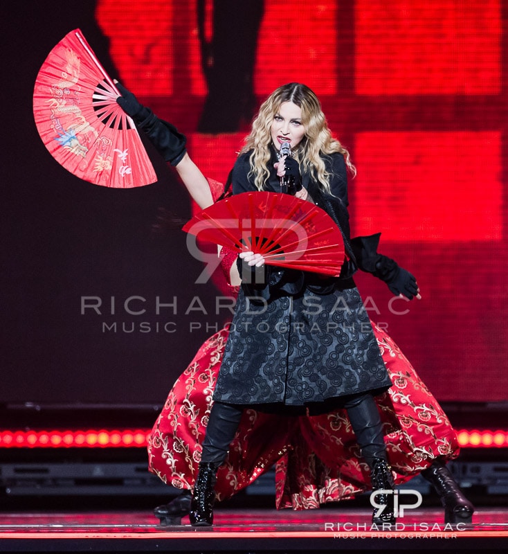 wpid-20151201_Madonna_O2_47.jpg